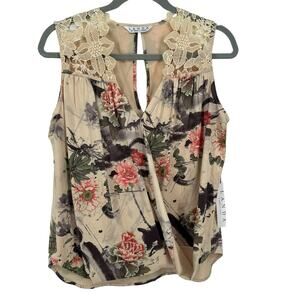 NWOT by Dora Landa Tan Lace Floral Sleeveless Shiloh Top Sz Medium